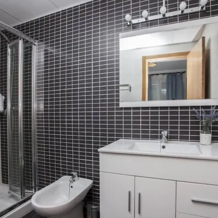 Διαμέρισμα Cozy Flat Near Torres De Serrano Modalidad 11 Noches Minimo O Mas Βαλένθια