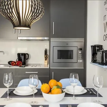 Cozy Flat Near Torres De Serrano Modalidad 11 Noches Minimo O Mas Βαλένθια